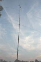 UHF/VHF antenna mast