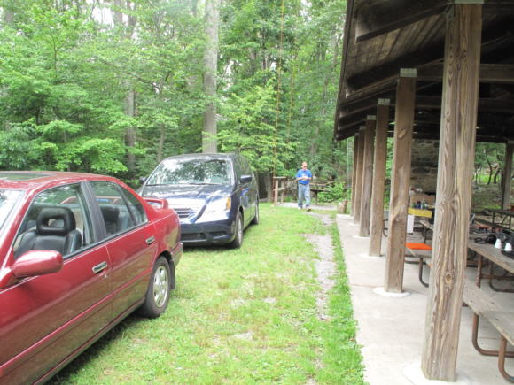 Robert putting up 80m vee
